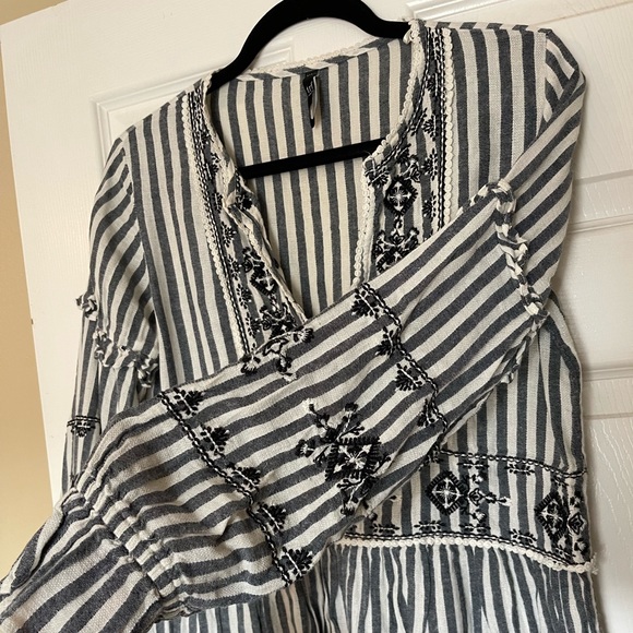 Zara Cotton mini dress long sleeves stripes blue white - Picture 4 of 9